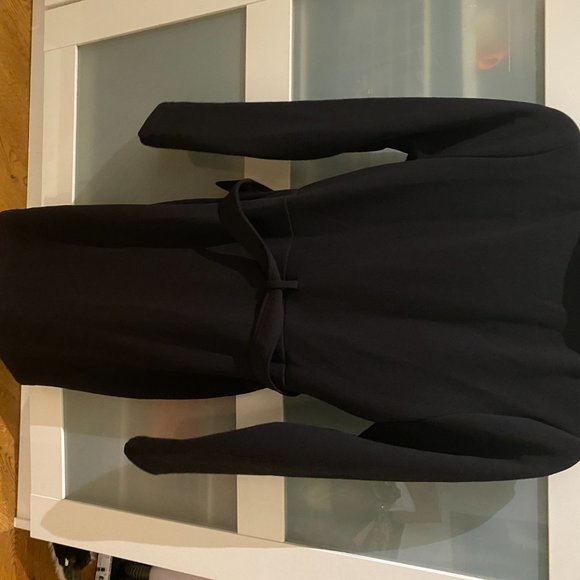 Black Mid-Length Dress With Gold Zipper - Picture 2 of 2